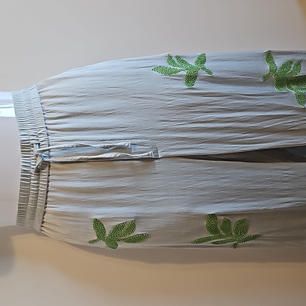 Zara Ladies Casual Wide Legged Pants - Picture 2 of 8